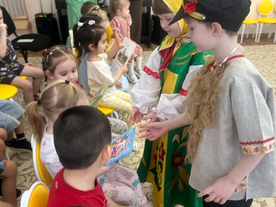 Дарение книг