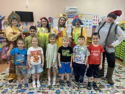 Фото с ряжеными